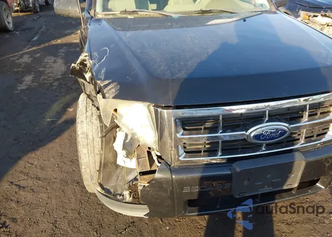 2011 Ford Escape Xlt z USA, uszkodzony, nr VIN 1FMCU9D79BKB43383